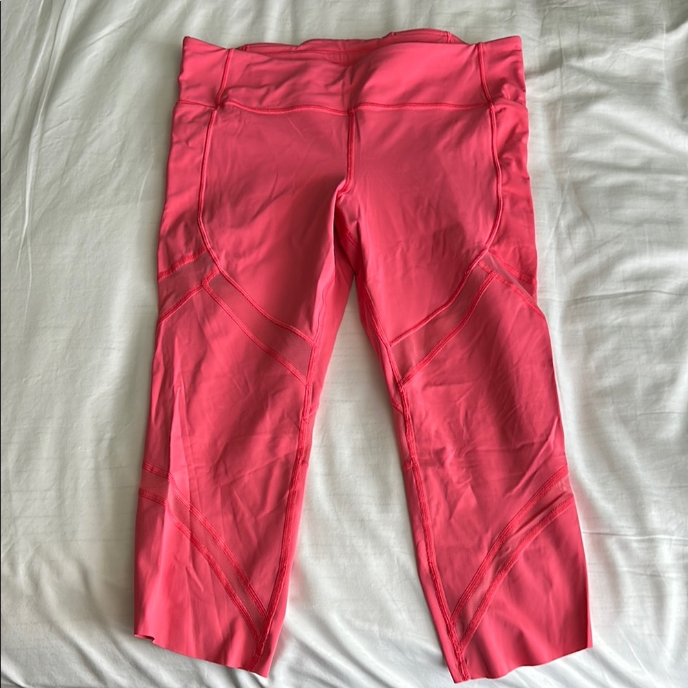 Lululemon Vibrant Pink Cropped Leggings